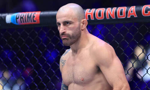 Алекс Волкановски назвал топ-5 бойцов UFC