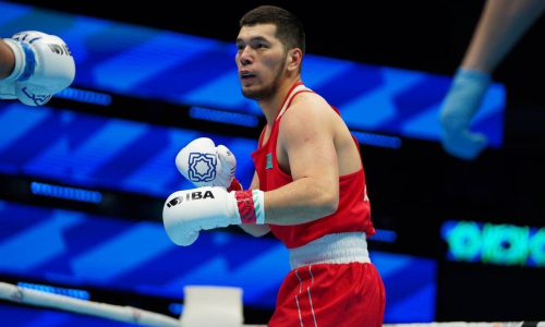 Казахстанский боксёр обошёл олимпийского чемпиона в мировом рейтинге