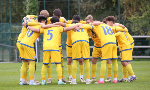 Футбольная сборная Казахстана проиграла в матче с тремя голами