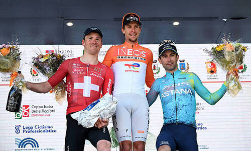 «Астана» начала многодневку в Италии с призового места