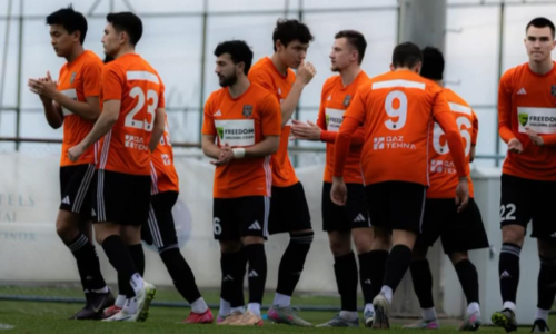 «Шахтер» официально представил нового главного тренера