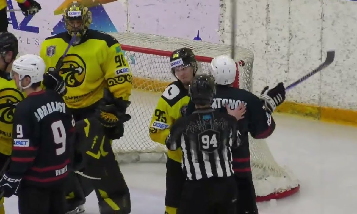 Видеообзор матча «Сарыарки» с пятью шайбами в плей-офф чемпионата Казахстана