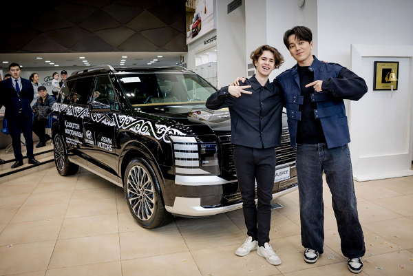 Квартиры, автомобили и авторский ковёр. Чем отблагодарили Михаила Шайдорова за «золото» Олимпиады