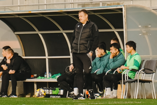 «Атырау» сменил тренера ещё до старта КПЛ и провалил межсезонье. Станет ли команда главным аутсайдером чемпионата?