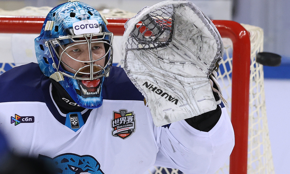 Фоторепортаж с матча КХЛ «Шанхай Дрэгонс» — «Барыс» 4:8