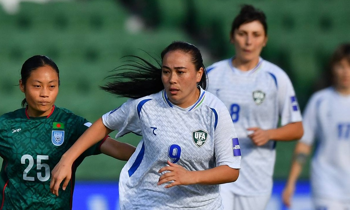 Узбекистан победил со счётом 4:0 и вышел в плей-офф Кубка Азии-2026 по футболу