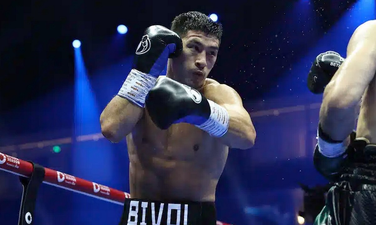 Дмитрий Бивол выйдет в один ринг с Александром Усиком