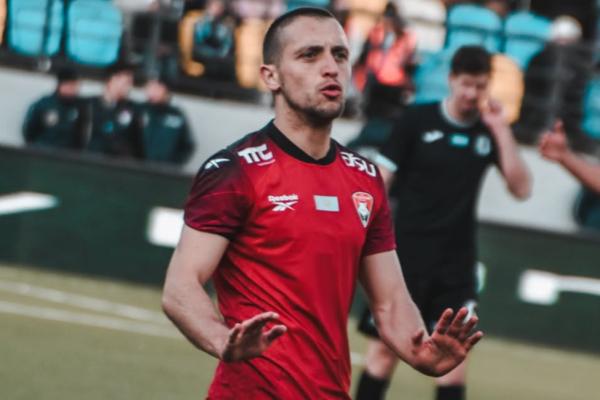 «Кайсар» резко сменил курс и подписал экс-звезду АПЛ. Поможет ли это «волкам» выйти из статуса аутсайдера в КПЛ?