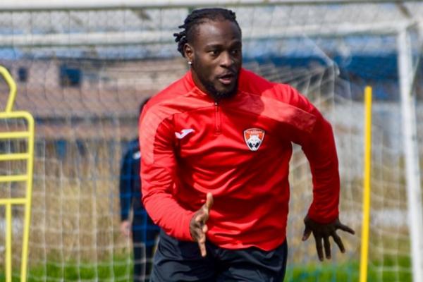 «Кайсар» резко сменил курс и подписал экс-звезду АПЛ. Поможет ли это «волкам» выйти из статуса аутсайдера в КПЛ?