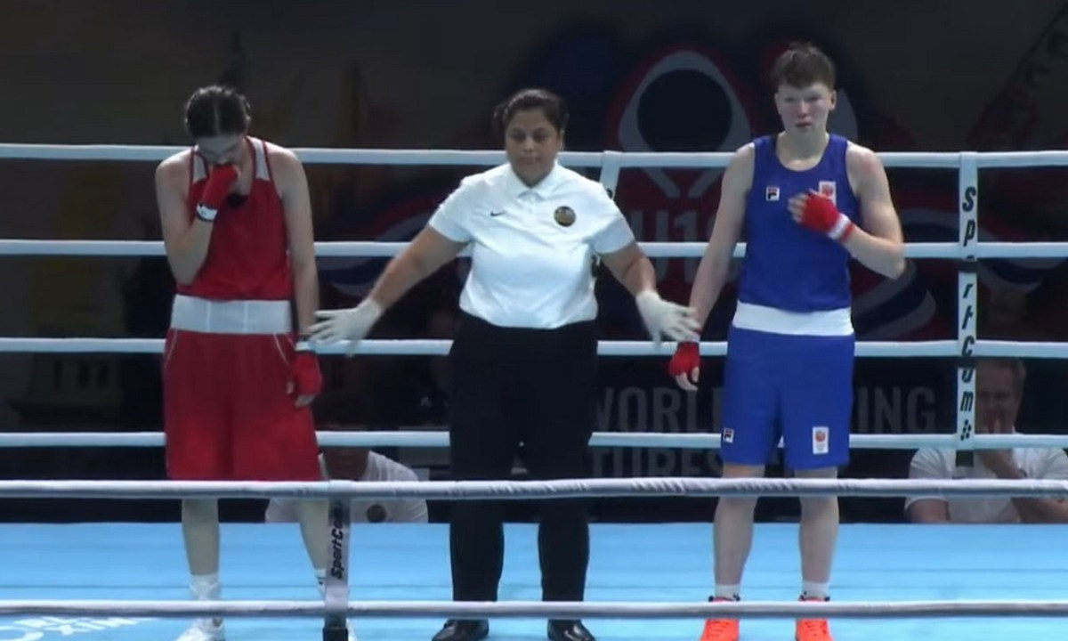 Казахстан понёс потерю в бою с четырьмя нокдаунами на историческом турнире по боксу