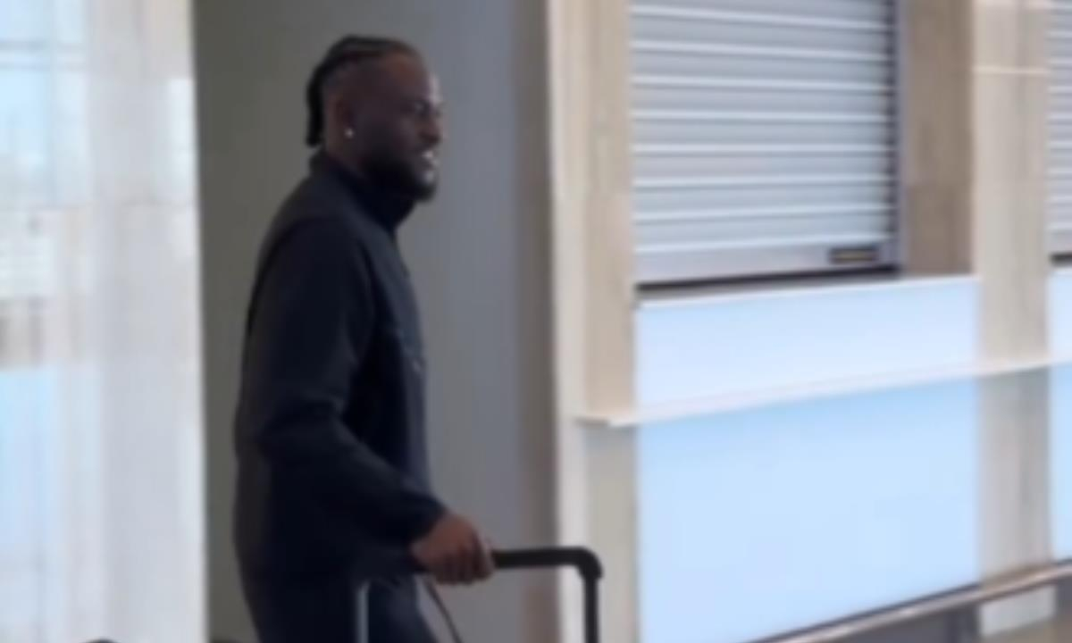 Экс-звезда топ-клубов АПЛ прибыл в Казахстан ради клуба КПЛ. Видео