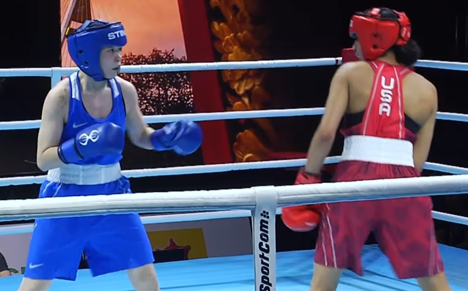 Нокауты и разгромы. Казахстан провёл четыре боя за финал исторического турнира по боксу