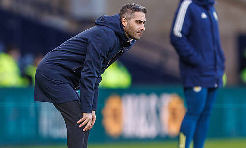 Наставника европейской сборной уволили после непристойных сообщении