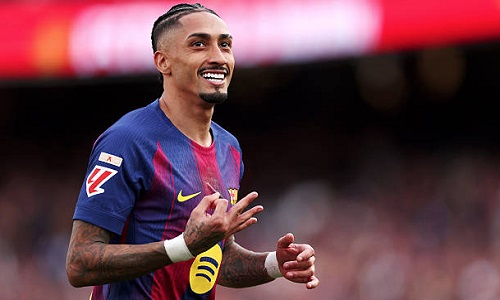 «Барселона» оторвалась от «Реала» благодаря хет-трику Рафиньи