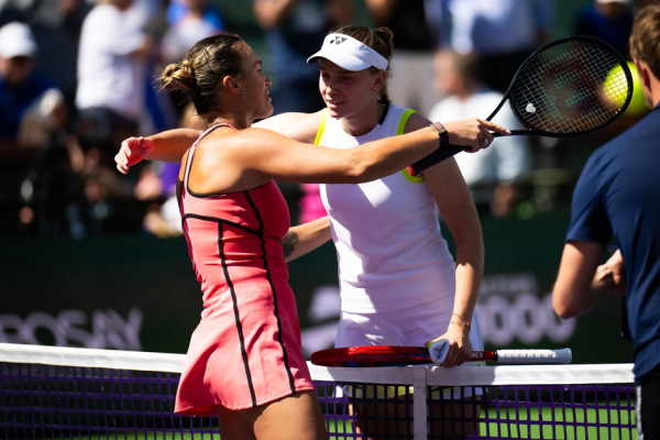 «Рыбакина — худший кошмар Соболенко». Как мир отреагировал на поражение казахстанки в финале Индиан-Уэллса