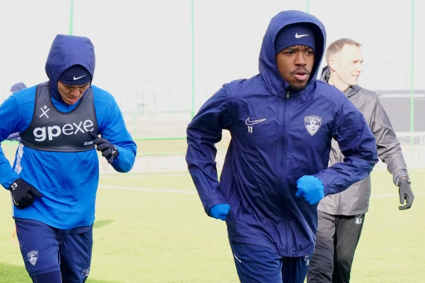 «Каспий» доминировал в Первой лиге, но решил серьёзно обновить чемпионский состав. Не обернётся ли это борьбой за выживание в КПЛ?