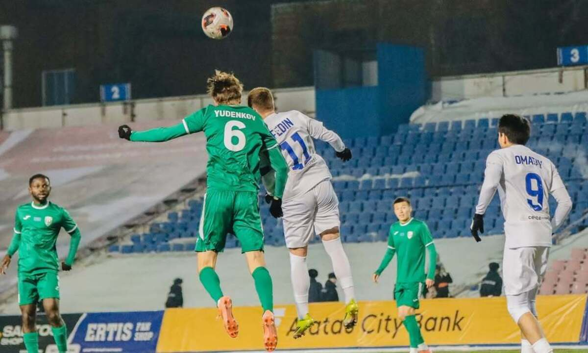 Видеообзор матча КПЛ с двумя голами и удалением