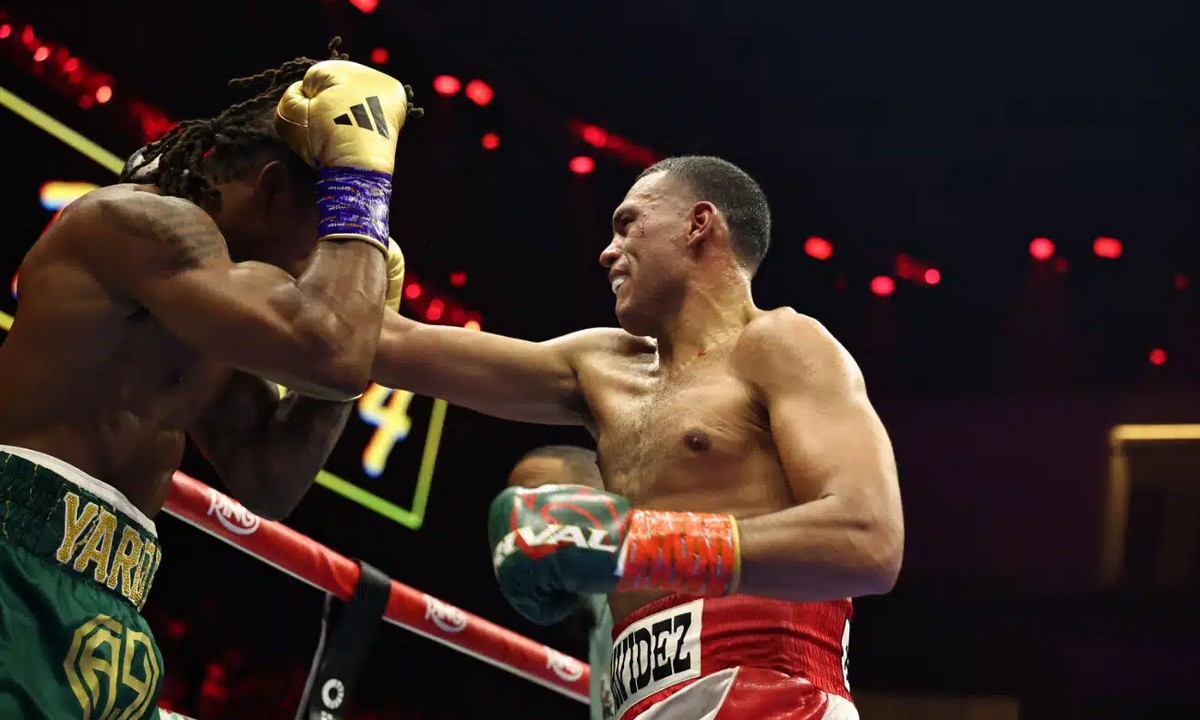 Непобеждённый чемпион отказался от боя с «Канело» и сделал громкое заявление