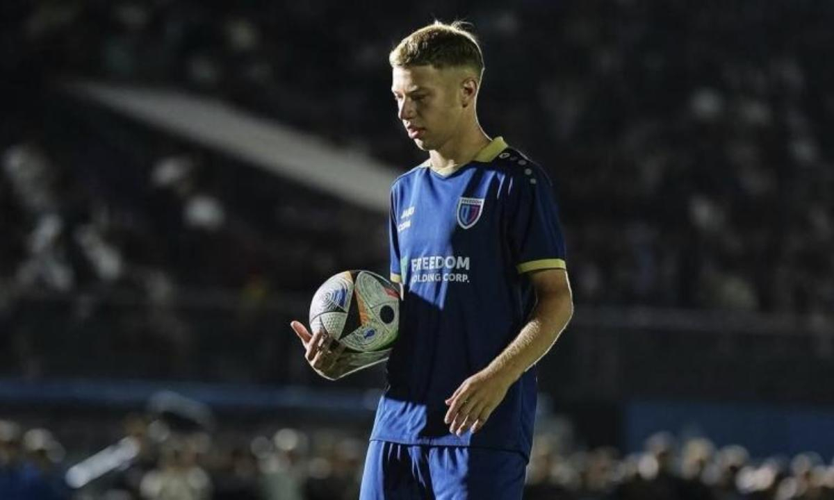 Казахстанский футболист будет проходить сбор в молодежной команде «Атлетико»