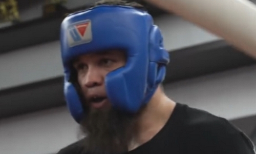 WBA объявила титульные бои казахстанских боксёров