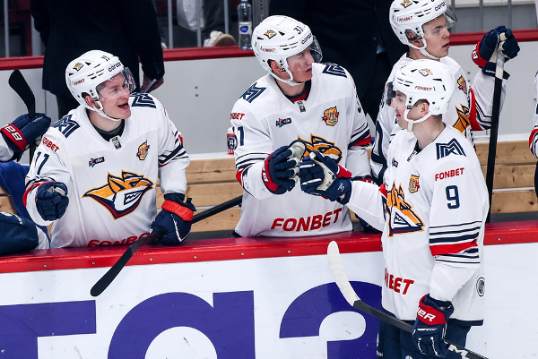 КХЛ создаёт проблемы для сборной Казахстана, но без неё уровень был бы ещё ниже. Что она даёт «Барысу» и всему хоккею страны?