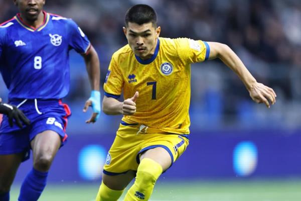 Кенжебек застрял в запасе «Ахмата» после мощной осени в КПЛ. Где в Казахстане Галымжан может перезапустить карьеру уже летом?