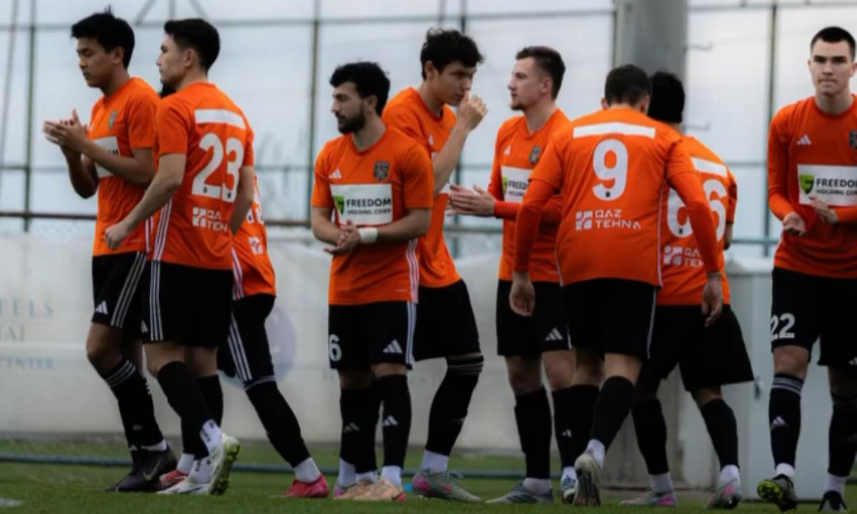 «Шахтер» официально представил нового главного тренера