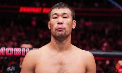 Рахмонову выбрали соперника на главный бой турнира UFC в Казахстане