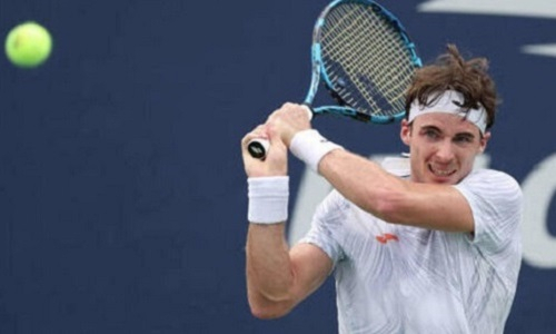 Казахстанский теннисист упустил победу над фаворитом