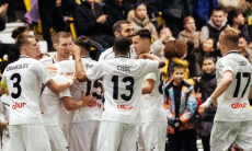 Два иностранных тренера будут работать в топ-клубе КПЛ