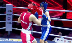 Узбекистанка отправила соперницу в нокдаун и выиграла медаль ЧА-2026 по боксу