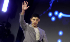 Дмитрий Бивол покинул Россию