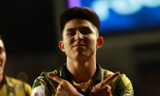 «Потрясающий». Голевая передача Дастана Сатпаева восхитила фанатов «Челси»