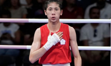 Скандальная олимпийская чемпионка по боксу побывала в нокдауне и лишилась финала ЧА-2026