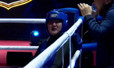 Казахстан победил Узбекистан в полуфинальном бою ЧА-2026 по боксу