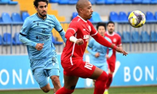 В Азербайджане раскритиковали судейство в матче клуба вратаря сборной Казахстана