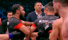 Нокаутом и потасовкой закончился бой россиянина в Казахстане. Видео