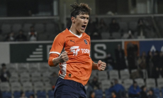 Шомуродов оформил дубль и принёс победу «Истанбул Башакшехир» в чемпионате Турции. Видео