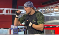 Непобеждённый казахстанский боксёр получил соперника на бой в США