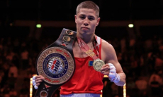 Чемпион мира по боксу из Казахстана живет с семьей на съемной квартире