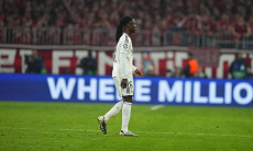 Камавинга выступил с заявлением после удаления в матче с «Баварией»