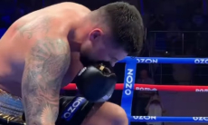 Видео боя Артур Манн — Артём Сусленков за титул WBA с тремя нокдаунами и нокаутом