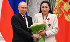 Путин наградил казахскую боксершу Меденову орденом «За заслуги перед Отечеством»