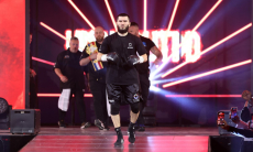 Артур Бетербиев отреагировал на исключение из рейтинга The Ring