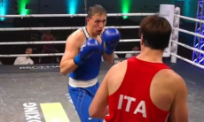 Султанбек Айбарулы победил в бою за медаль Кубка мира по боксу