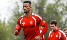 Булат Есмагамбетов оценил перспективы Нани и Виктора Мозеса в КПЛ