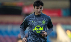 Абдукодир Хусанов подарил родителям виллу. Фото