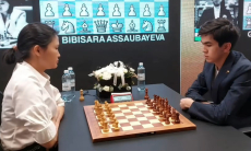Бибисара Асаубаева проиграла Жавохиру Синдарову в блице. Видео