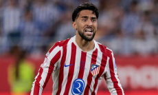 Нападающий «Атлетико» Гонсалес травмировался на тренировке перед матчем с «Арсеналом»