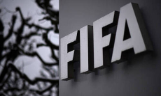 ФИФА будет удалять за закрытый рот при конфликте 